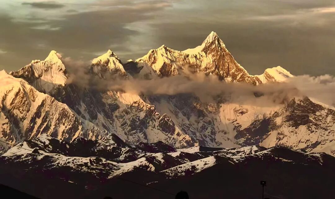 [2025-09-12]铃木骑迹Vol7西极驼铃铃木VSTROM1050XT的17万公里朝圣之路