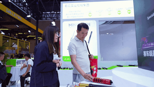 名震亮相摩博会以技术突围与全球视野重塑两轮减震产业格局