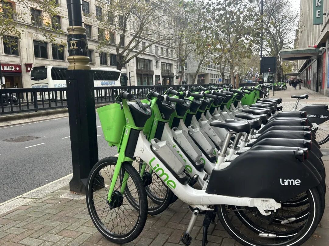 地铁罢工期间自行车和滑板车让伦敦继续前行