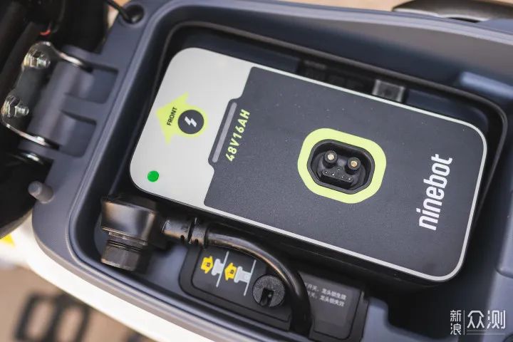 九号电动车C40用智能颠覆你对电动车的认知