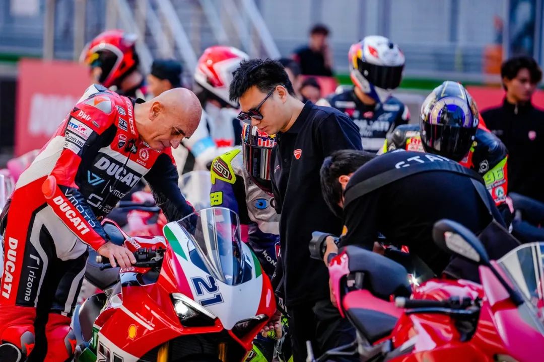 [2024-10-08]与荣耀同行驰骋赛道巅峰