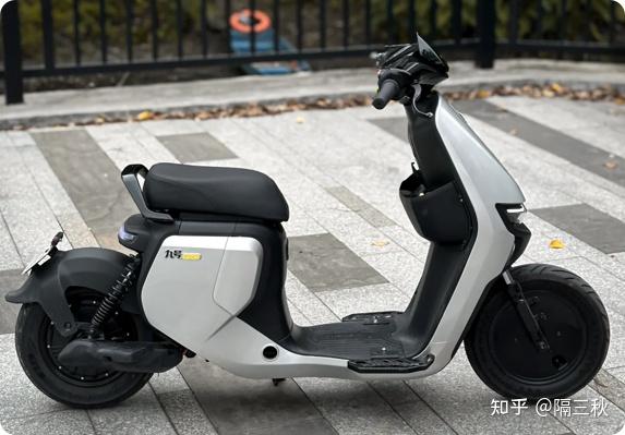 2025电动车推荐选购 9月更新（新国标）雅迪，爱玛，台铃，九号，小牛等品牌推荐，锂电池和铅酸电池怎么选