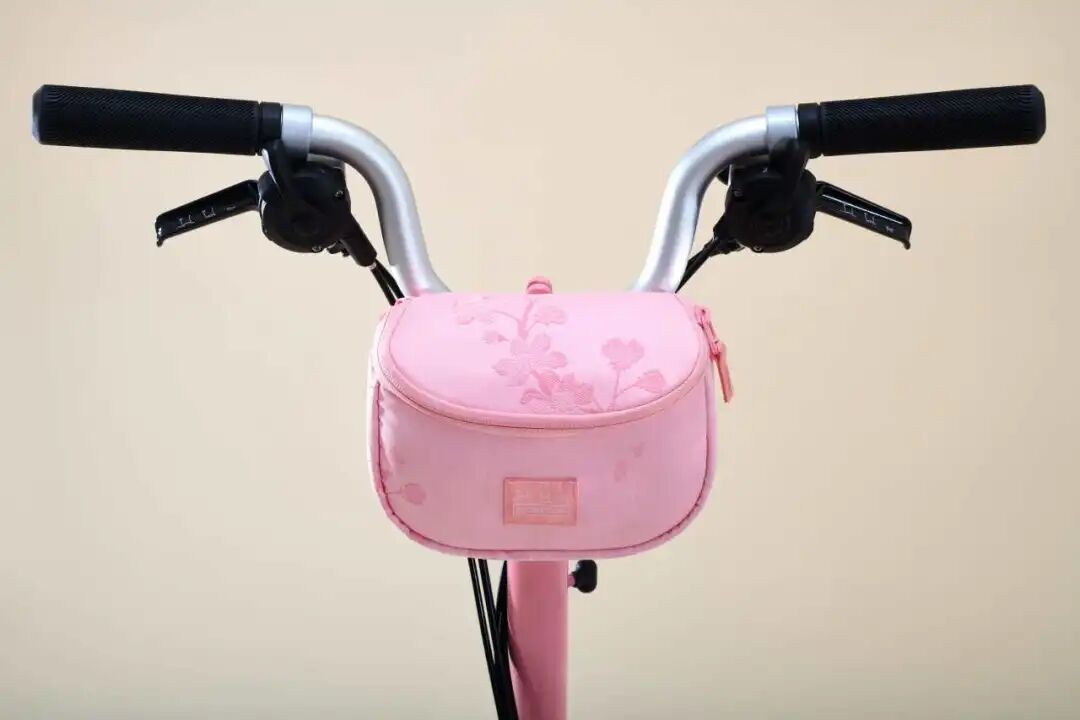 [2024-02-29]BROMPTON推出限定樱花粉骑它去赏花