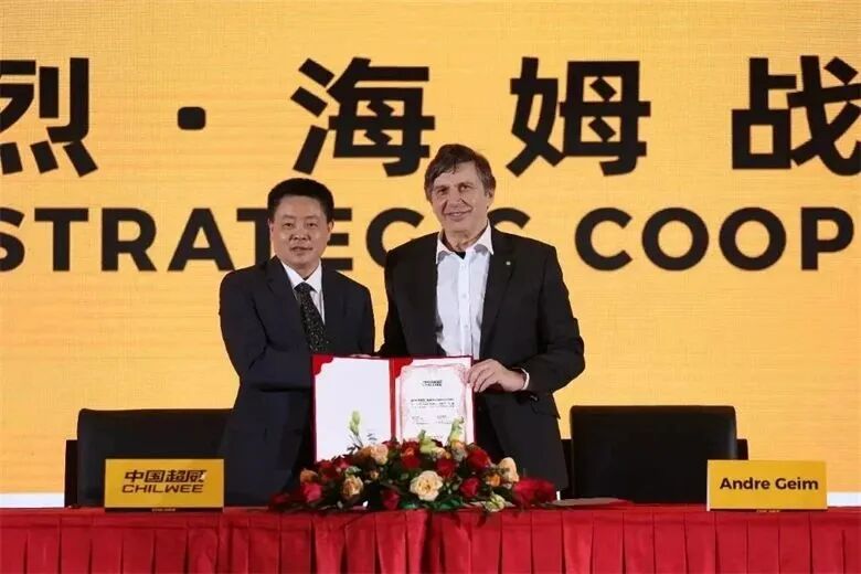 挑战长寿传骑2014年超威长寿电池强势刷新行业寿命新纪录客户狂赞点名还要超威