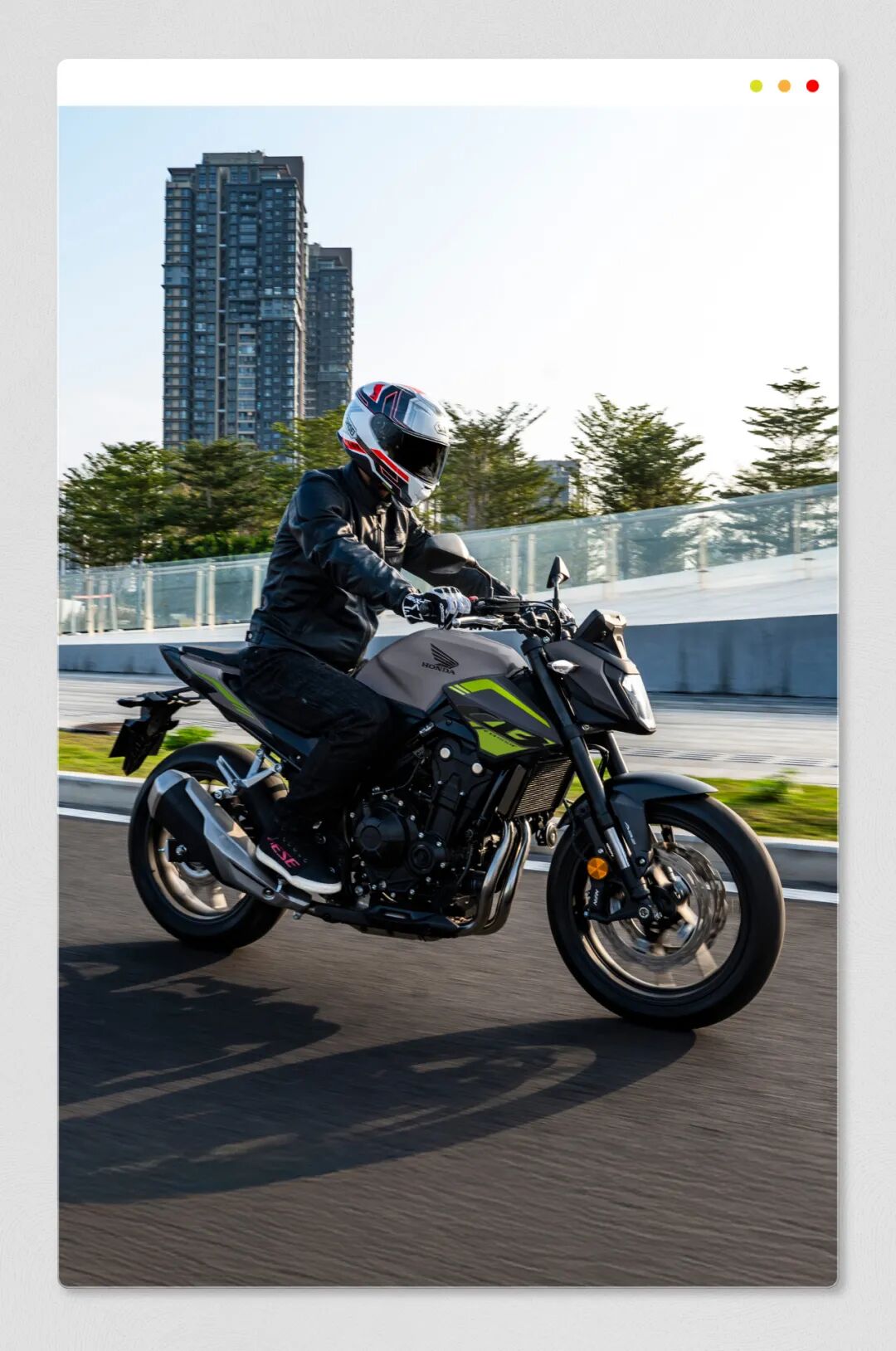 [2025-07-30]Honda日历八月引擎轰鸣夏风作伴