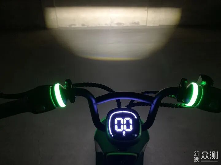 九号电动车C40用智能颠覆你对电动车的认知