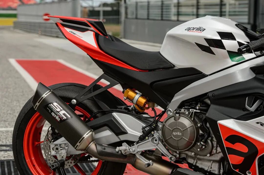 [2023-06-24]专属涂装性能套件加持ApriliaRS660Extrema特别版