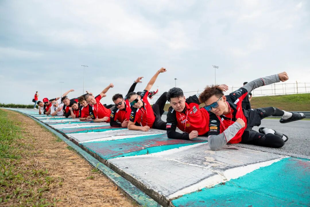 [2024-10-31]竞速巅峰圆梦雪邦