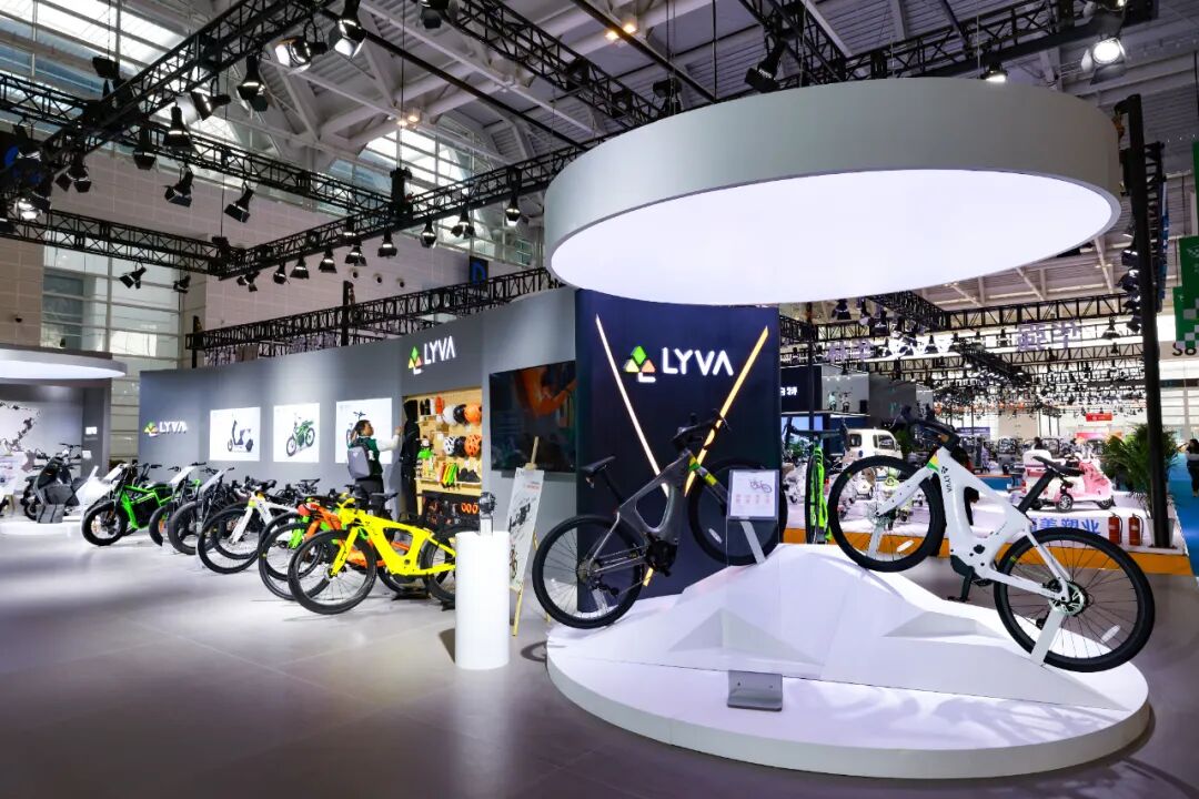 [2025-03-29]绿源集团高端智能轻出行品牌LYVA亮相天津展首款智能电助力车德尔塔G01Sp