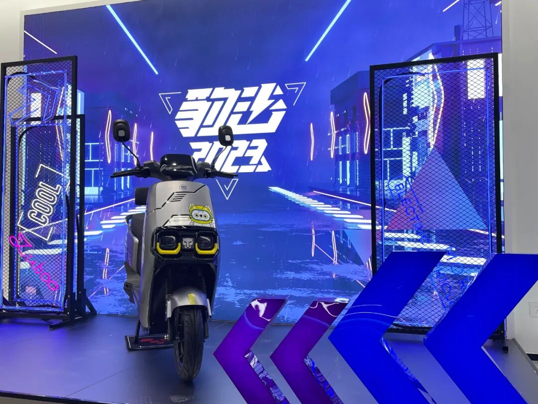 品牌重塑五星钻豹全新展厅揭幕小猎豹IP形象惊艳亮相