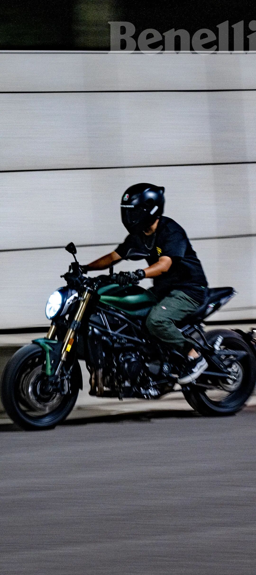 [2024-10-01]10月壁纸机车佬的上班余额即将不足_____