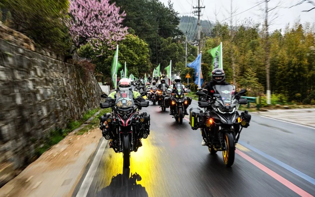 一图回顾2025皖美天柱山车友盛典