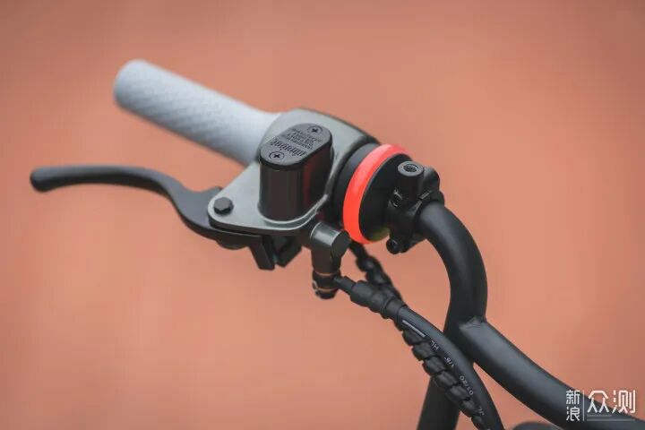 九号电动车C40用智能颠覆你对电动车的认知