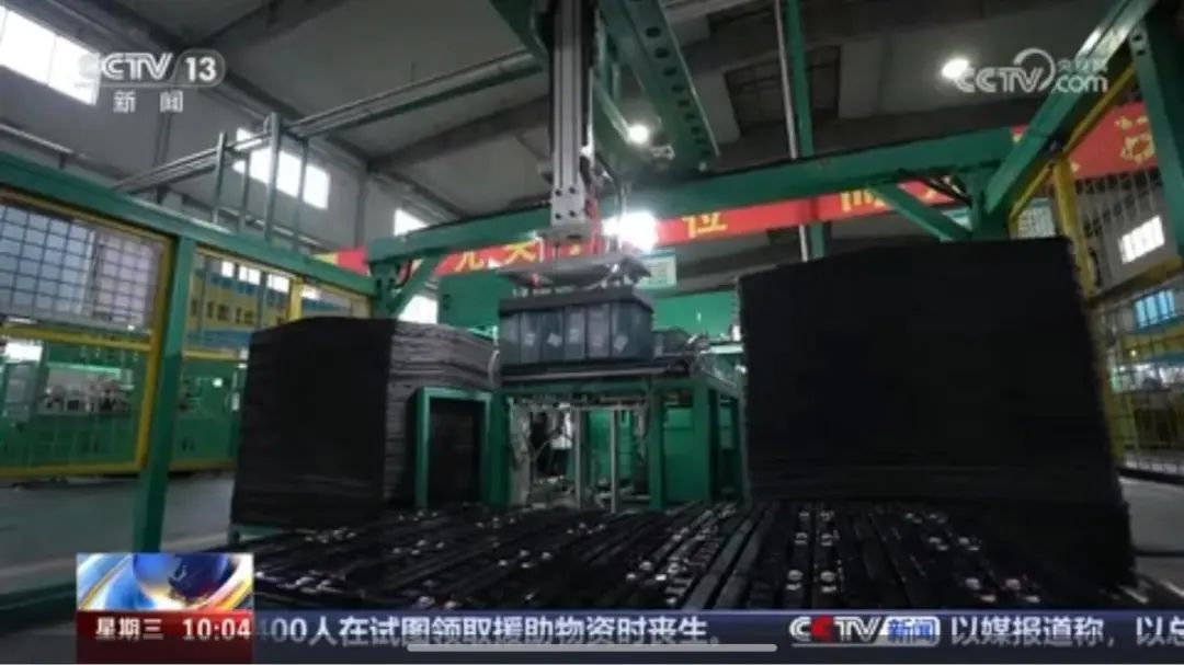 换电池就要换超威的央视CCTV卫视频频聚焦掌握全球电池更多关键技术