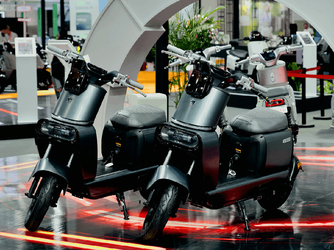 [2025-10-11]中国智造双星闪耀立马多款新国标车型首发亮相小智与宇树科技同台竞辉智能大动力获