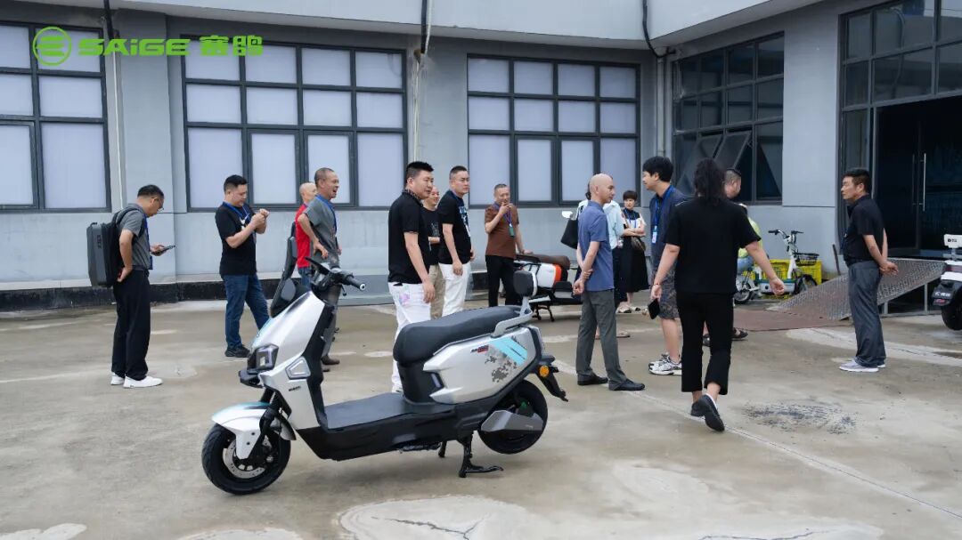 [2025-06-12]深度赋能共谋发展丨赛鸽集团川渝经销商工厂考察活动圆满举行