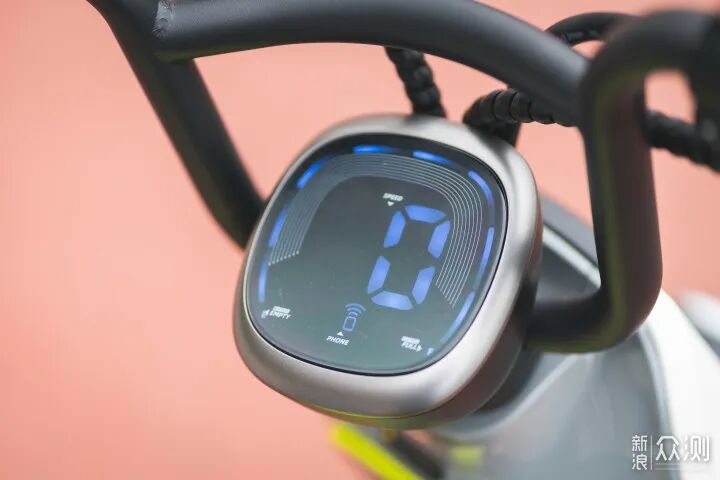 九号电动车C40用智能颠覆你对电动车的认知