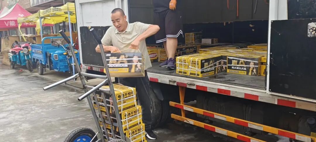 标杆代理商甘肃张掖代理严青山始终坚持营销之道决胜终端渠道为王