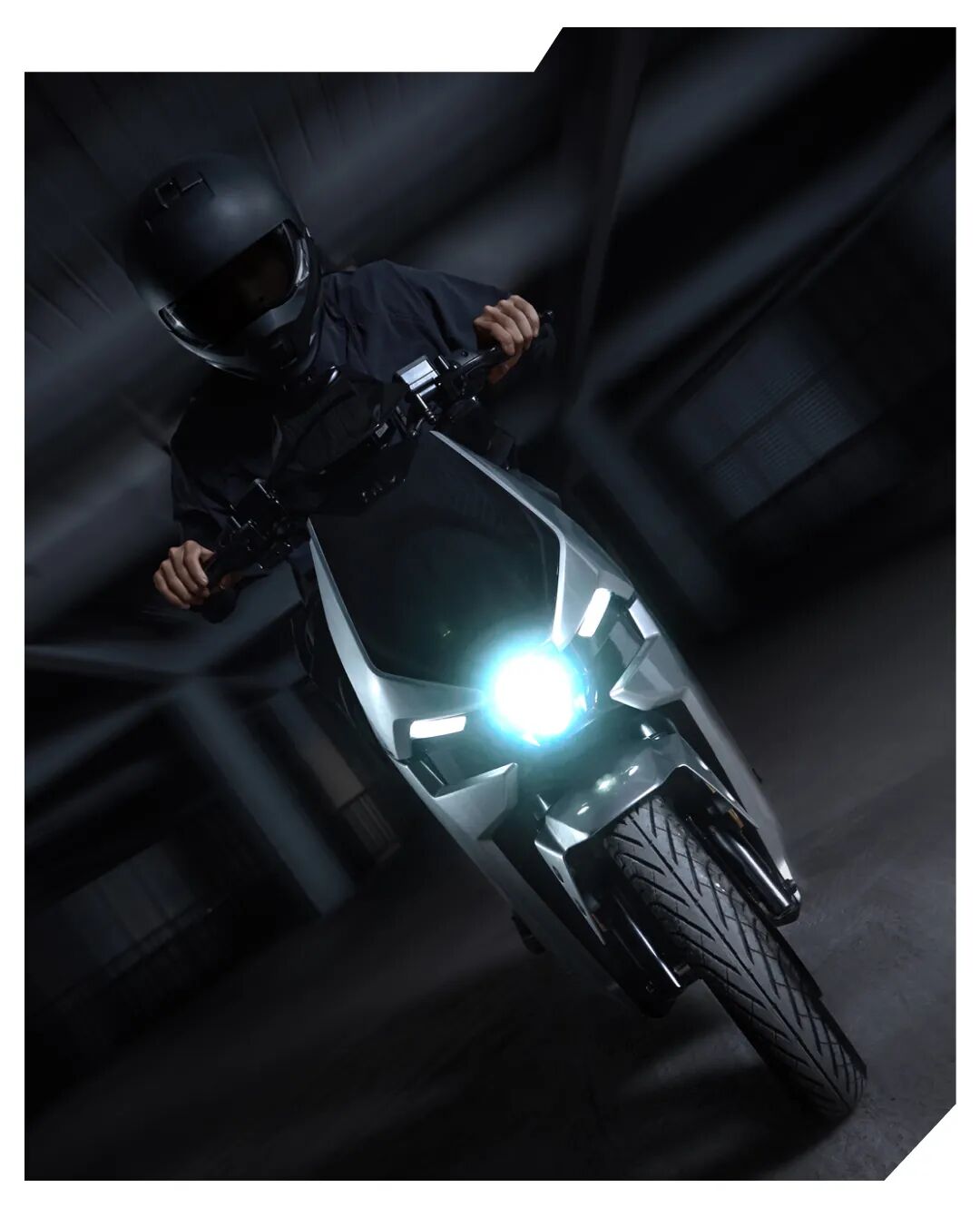 今晚8点F400T新品上市抢首发福利