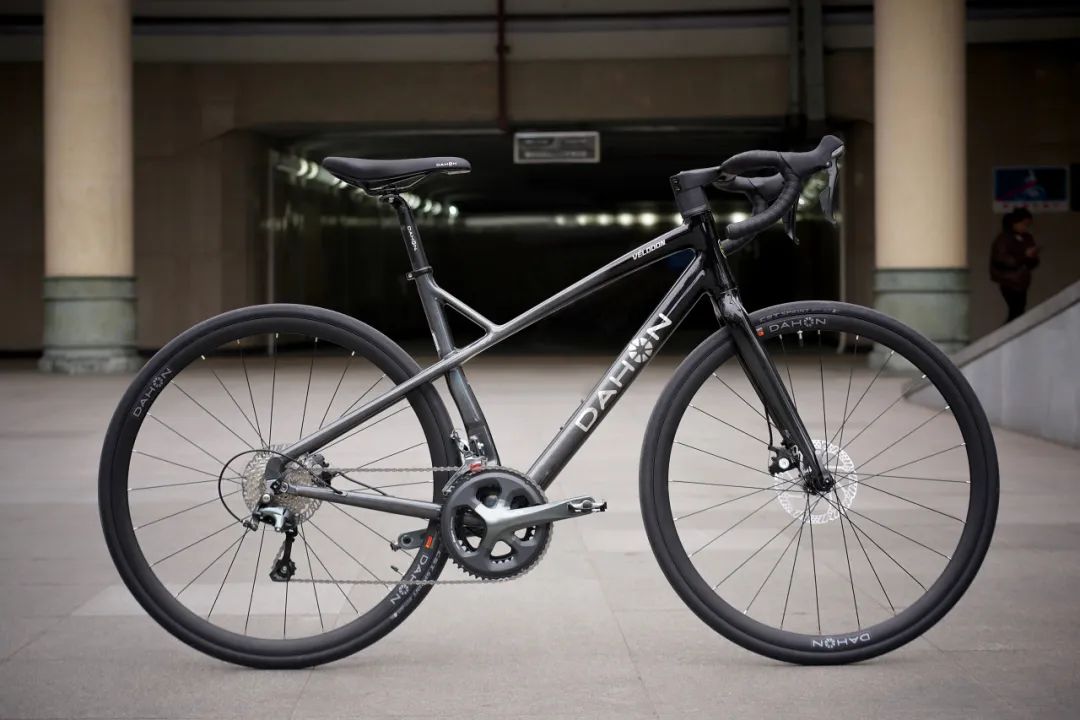 强势进军公路车领域DAHON大行700C公路车VélodonA4评测
