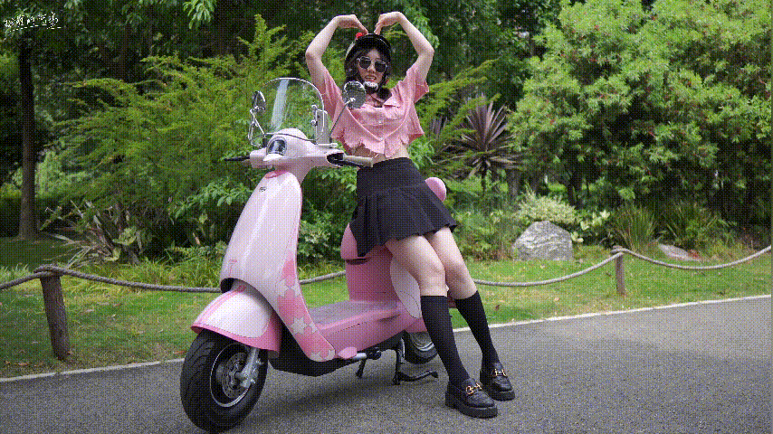 我们办公室人手一台小刀车