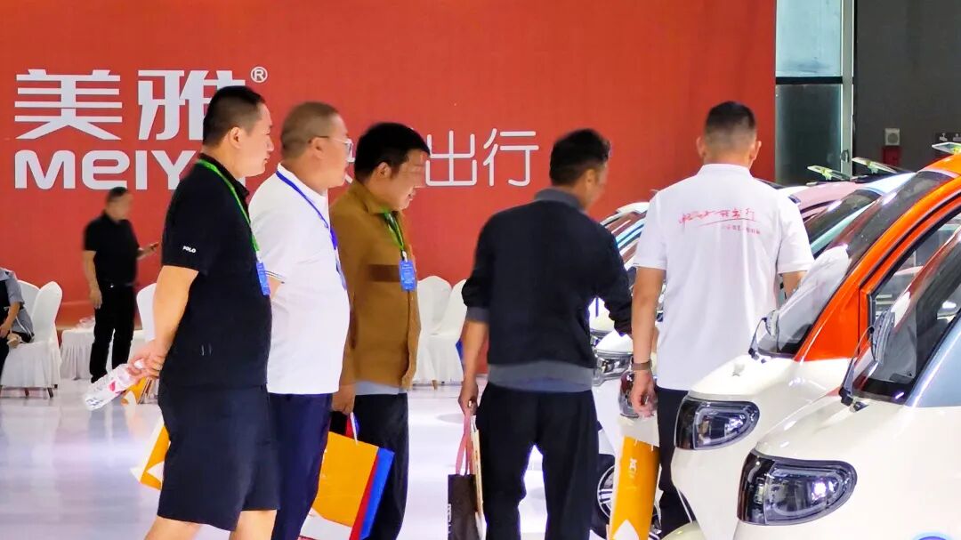 美雅闪耀中原国标三轮连展连捷