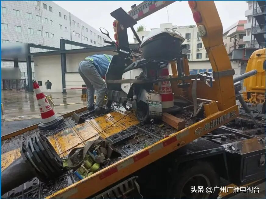 新一轮电动车整治来了45人被行政拘留1005人受到行政处罚1824辆车扣留