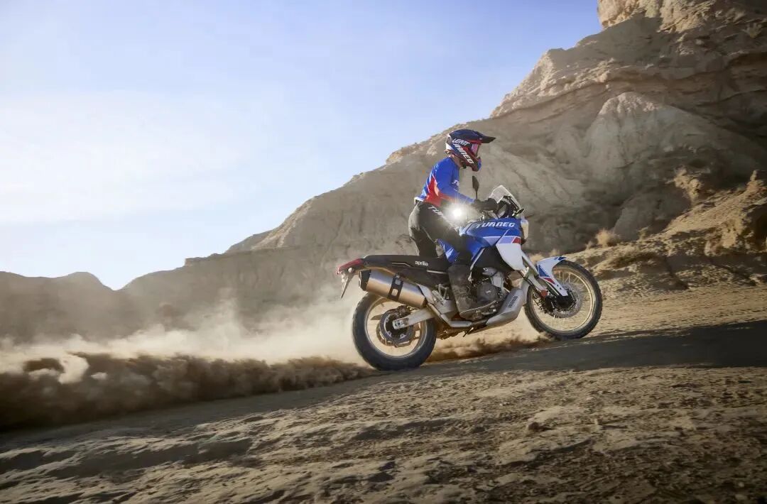 [2023-11-17]野性的呼唤自由的回响ApriliaTuareg660