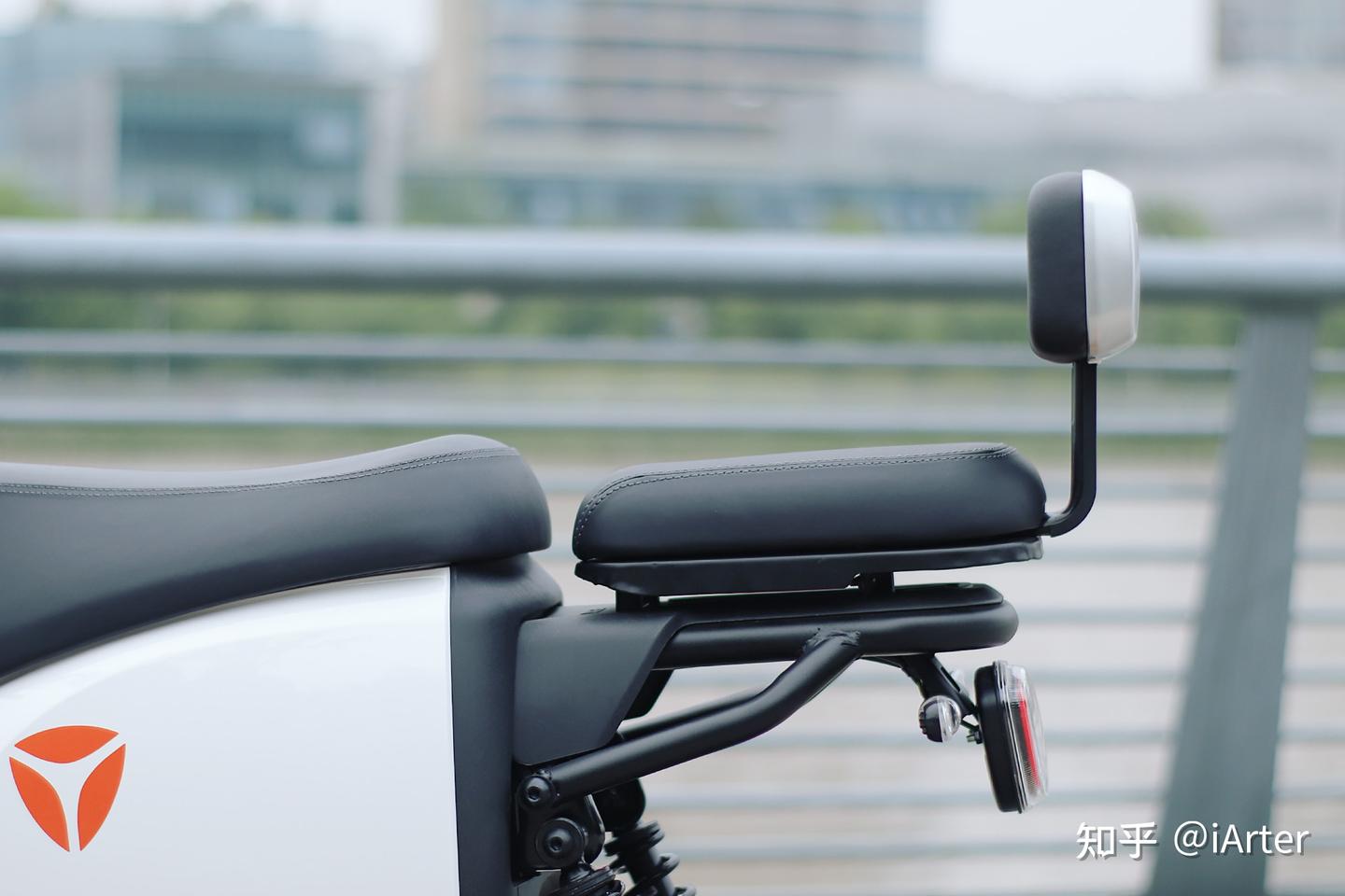 能否在新国标下解决通勤焦虑？雅迪冠能2.0 DM6电动车深度体验