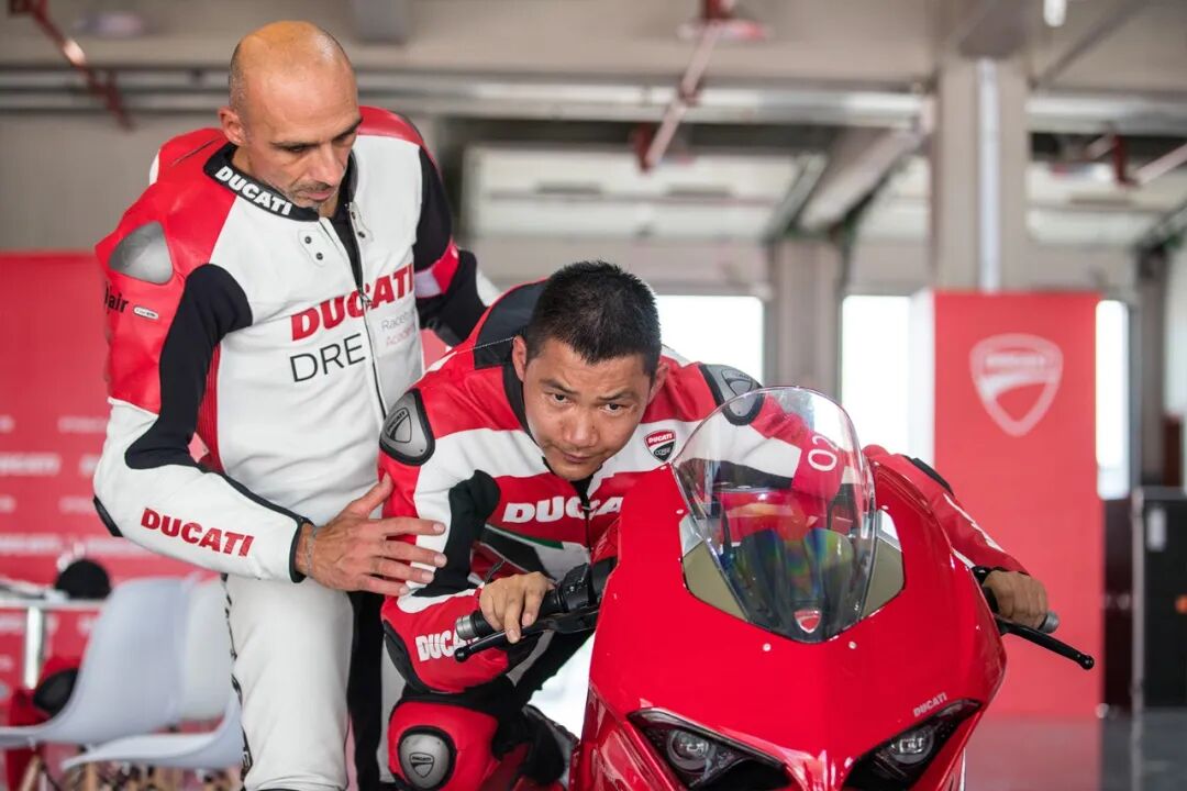 [2024-10-08]与荣耀同行驰骋赛道巅峰