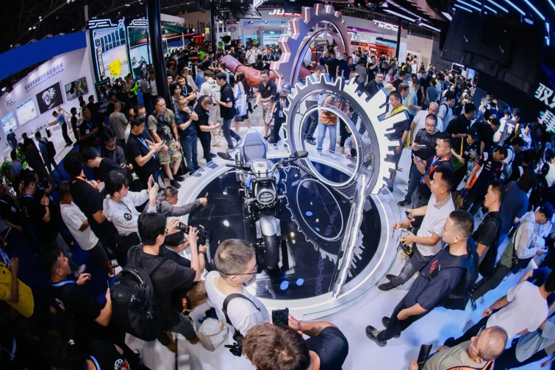 [2025-09-20]快乐解码重庆摩展最上头的打卡点