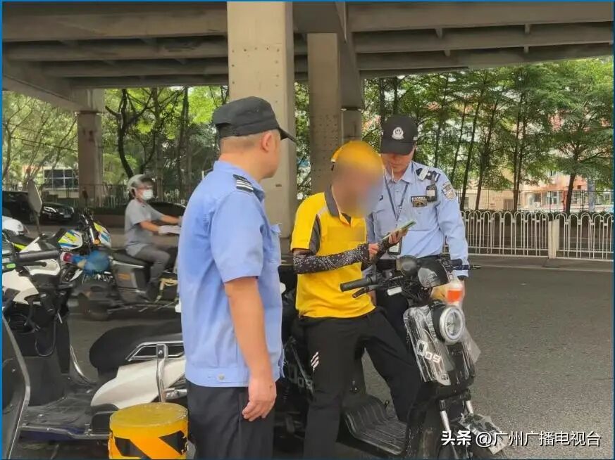 新一轮电动车整治来了45人被行政拘留1005人受到行政处罚1824辆车扣留