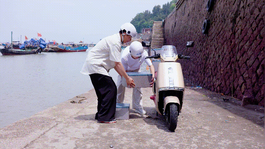 是的我们自己录了一集综艺