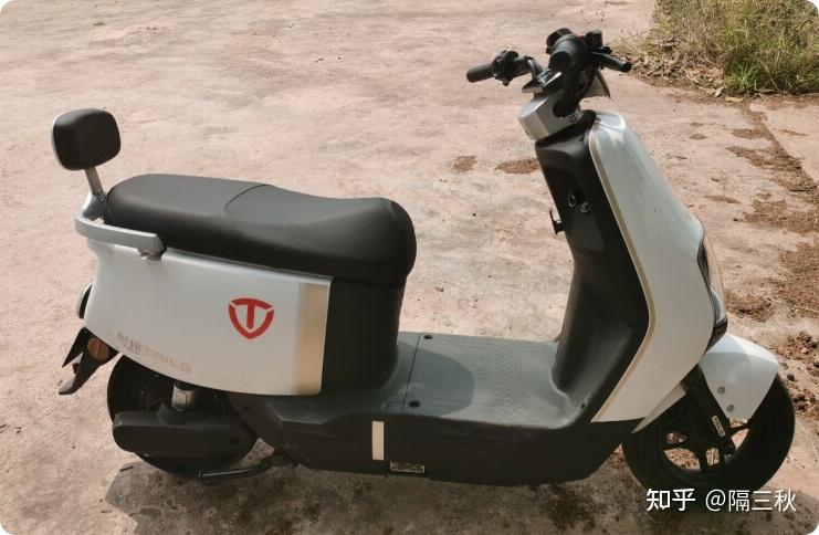 2025电动车推荐（摩托车）选购指南，9月更新 锂电池VS铅酸电池，品牌雅迪、爱玛、台铃推荐/避坑