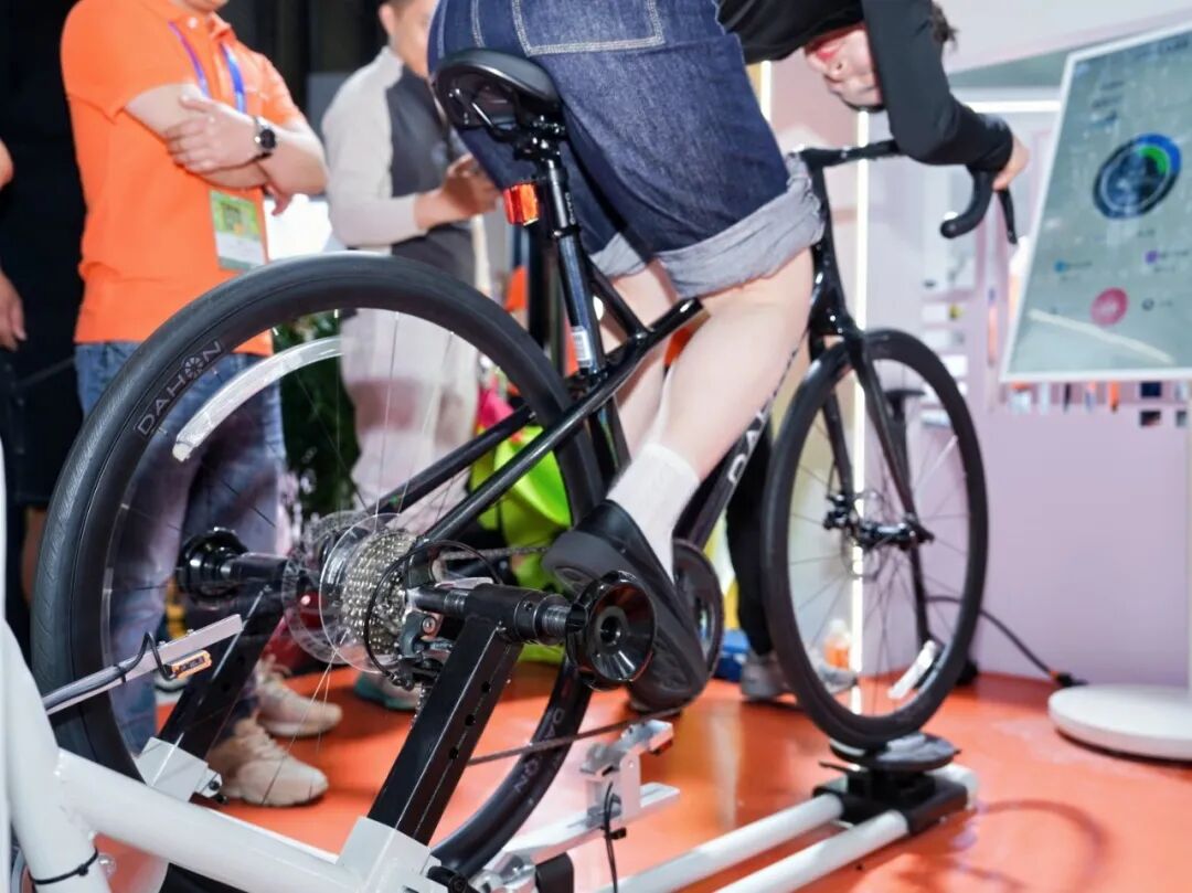 DAHON大行闪耀2025中国展快车道创新力量世界瞩目