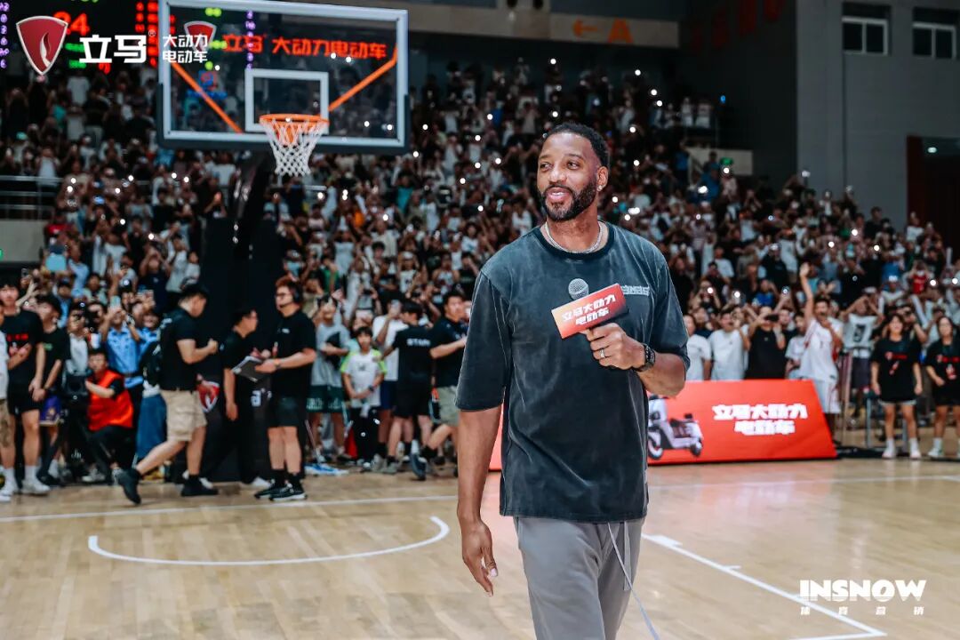 巨星自发打 call麦迪INS抖音双平台力赞立马无人驾驶立马黑科技如何强势破圈