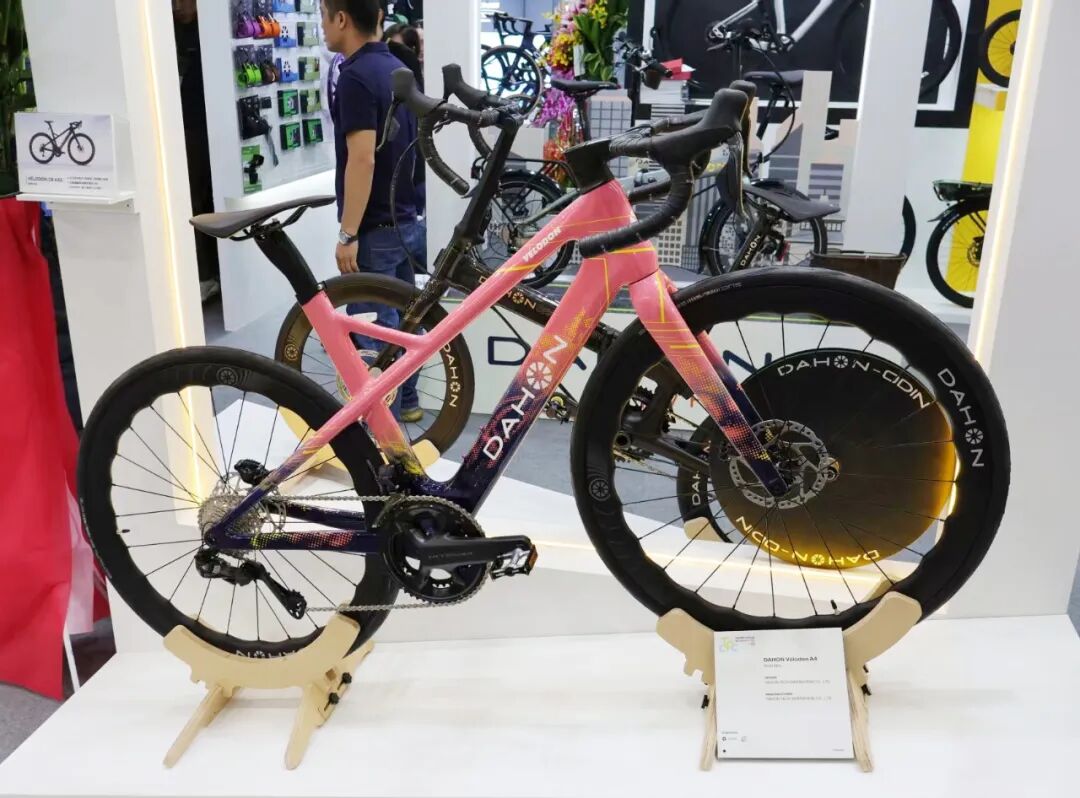 DAHON大行亮相台北国际自行车展快车道技术闪耀全球