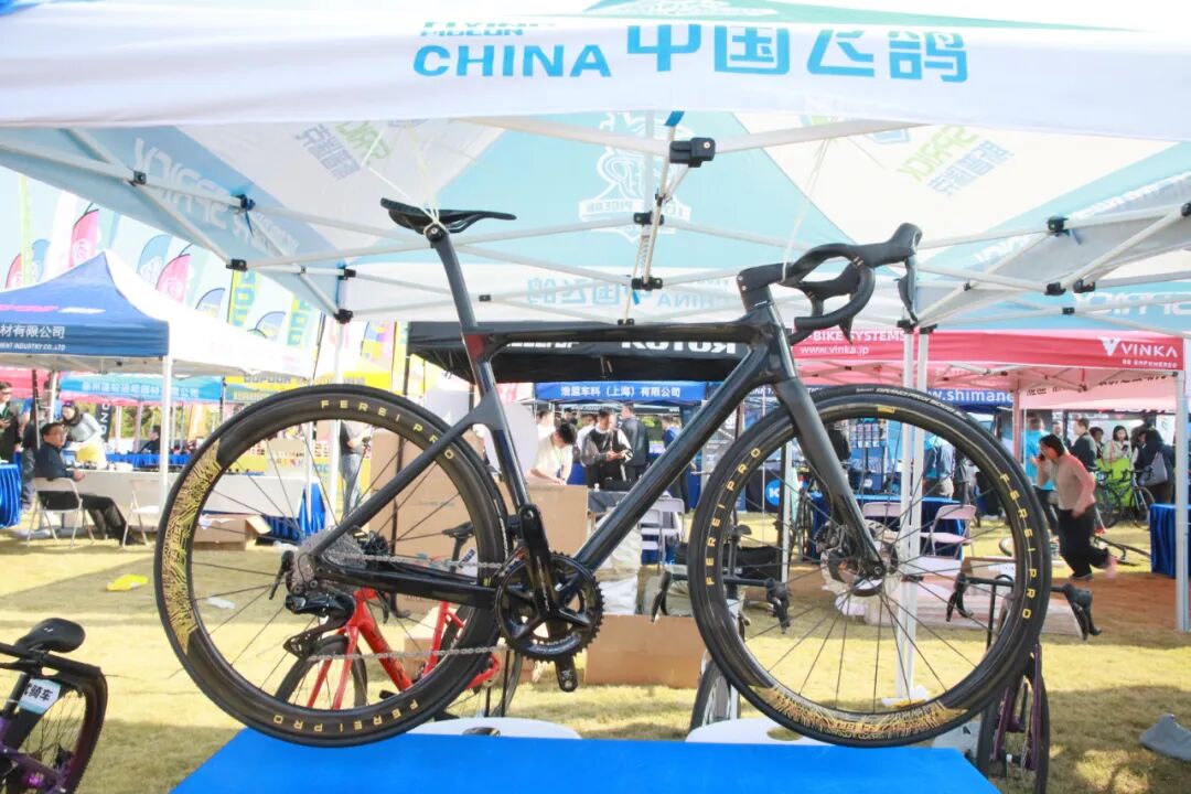 [2024-11-27]飞鸽旗下高端品牌斯普瑞克亮相2024广州两轮车迷节