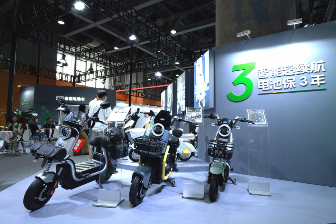 绿源智能超续航系列产品华南展首发电池保三年