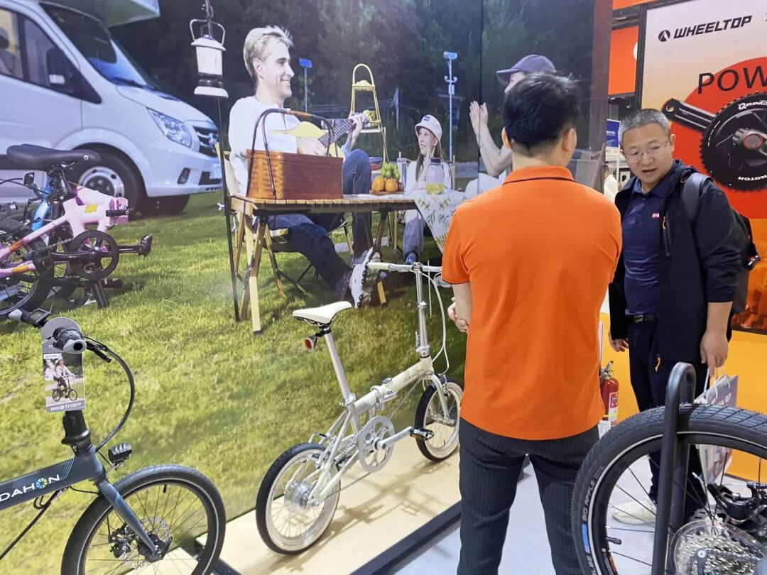 DAHON大行亮相2024浙江展快车道技术引领卓越未来