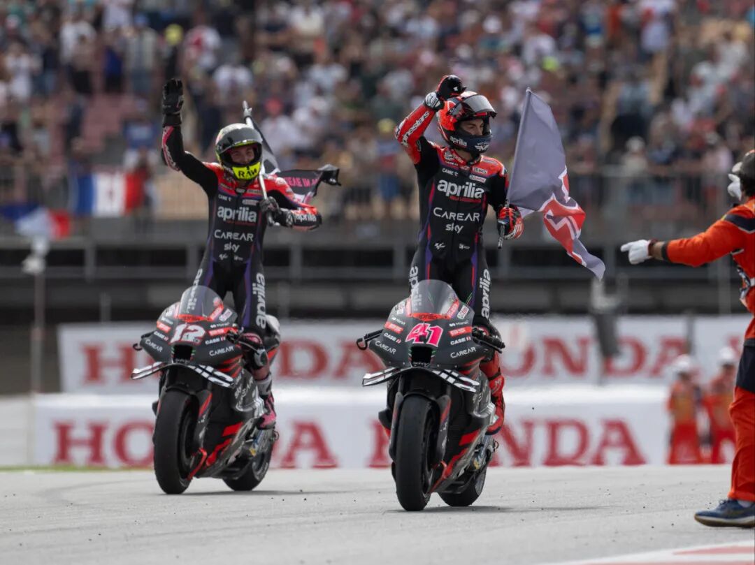 [2023-09-04]Aprilia在巴塞罗那创造历史Aleix和Maverick包揽冠亚军