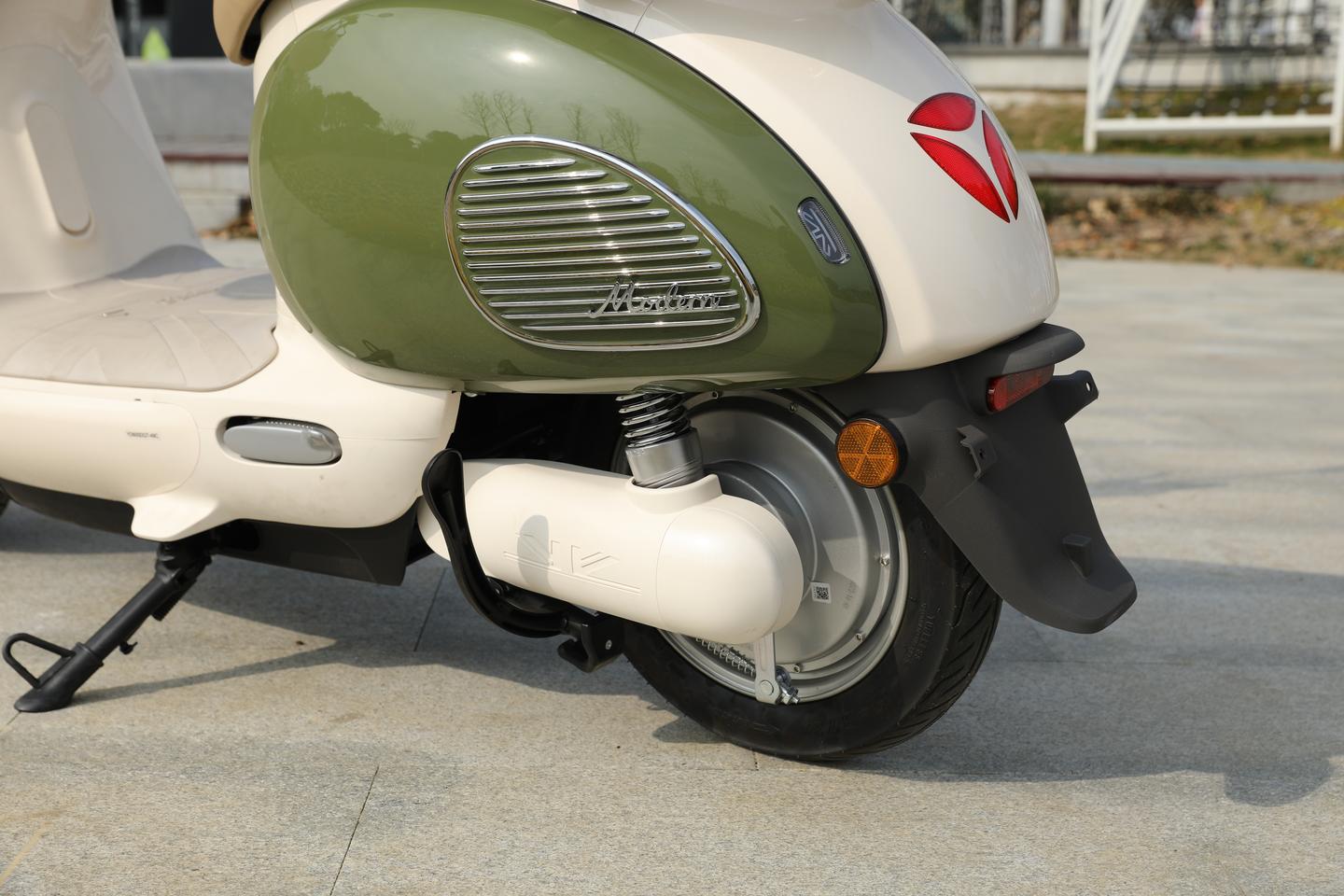 女生如何选购好用安全的电动车？为什么说雅迪摩登系列是女性用车的首选，一文读懂专为女性设计的摩登系列电动车究竟有哪些亮点！