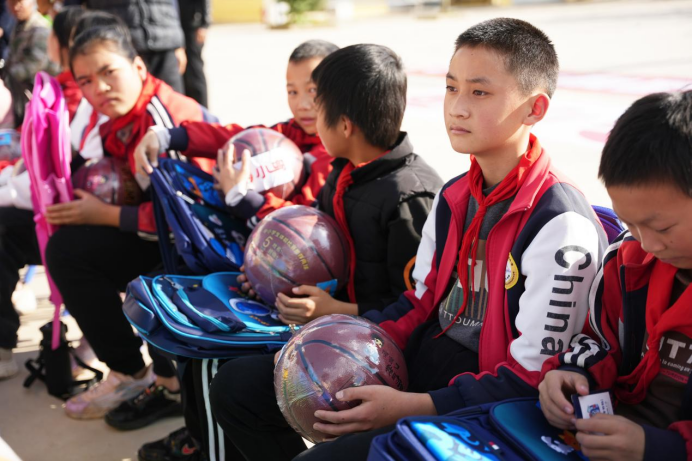 大美小鸟七彩云南温暖行