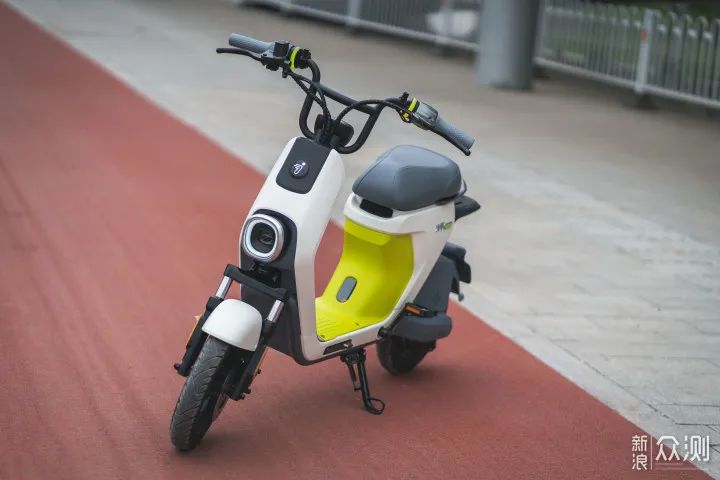 九号电动车C40用智能颠覆你对电动车的认知