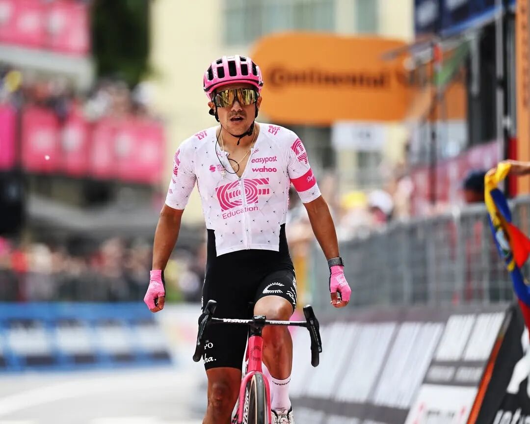 掌控全场卡拉帕兹单飞赢得2025环意S11赛段冠军