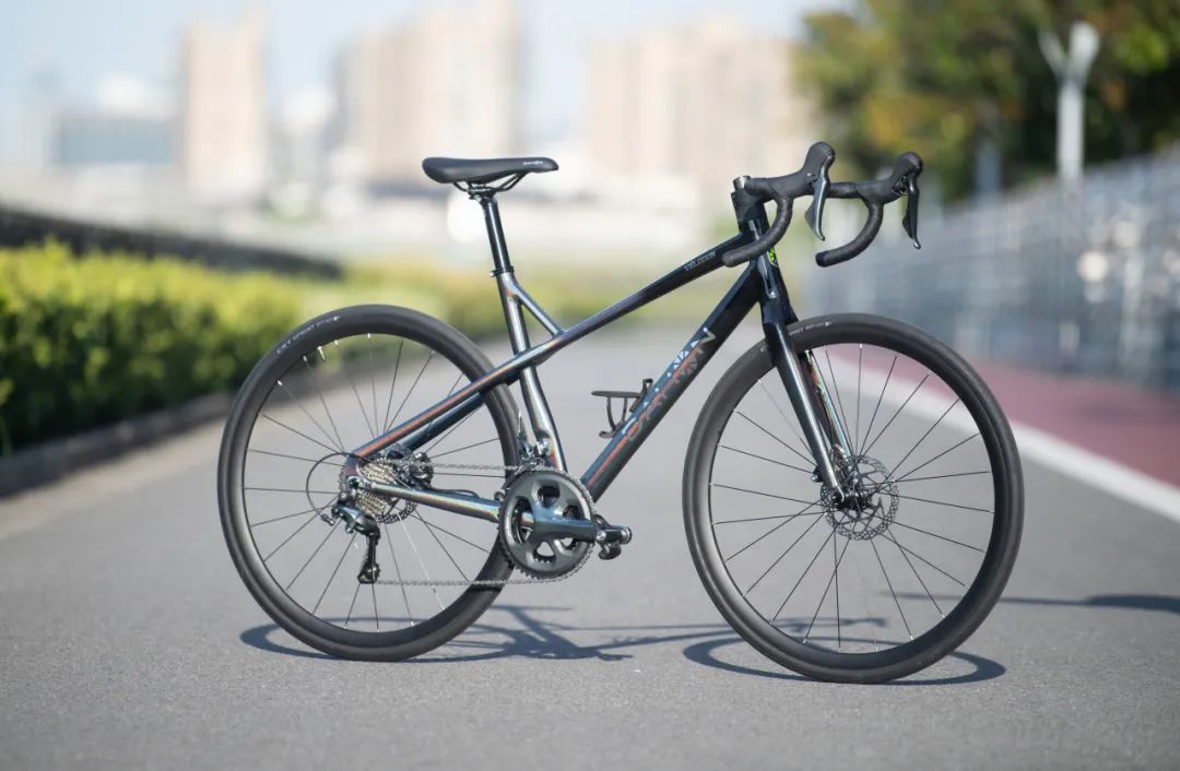 轻驰出发探索新世界DAHON大行公路车Vélodon