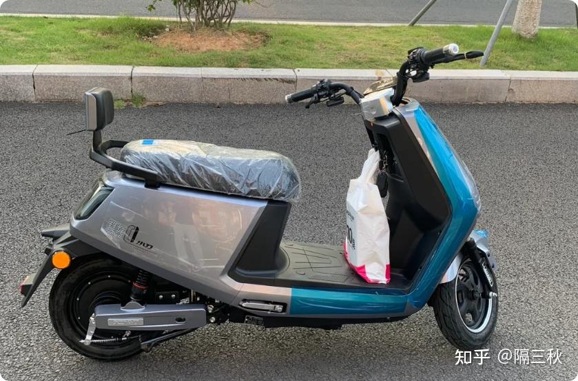 2025电动车推荐（摩托车）选购指南，9月更新 锂电池VS铅酸电池，品牌雅迪、爱玛、台铃推荐/避坑