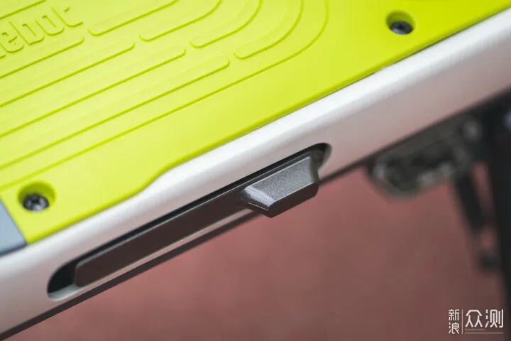 九号电动车C40用智能颠覆你对电动车的认知