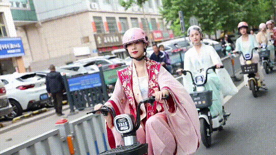 听我劝这个五一千万别来因为