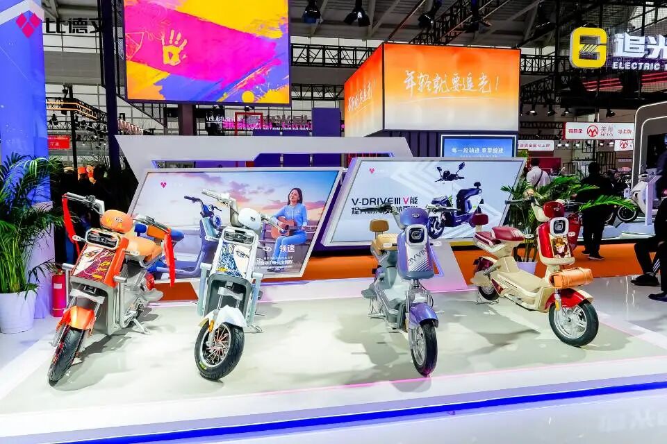 [2025-03-28]比德文闪耀天津电动车展展位火爆新品受追捧